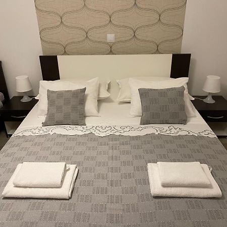 Apartments Antisa Baška Voda المظهر الخارجي الصورة