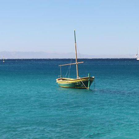 Apartments Antisa Baška Voda المظهر الخارجي الصورة