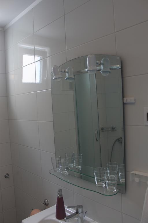 Apartments Antisa Baška Voda المظهر الخارجي الصورة