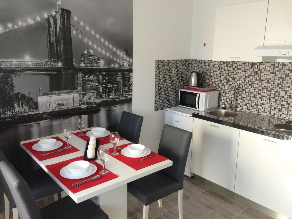 Apartments Antisa Baška Voda المظهر الخارجي الصورة